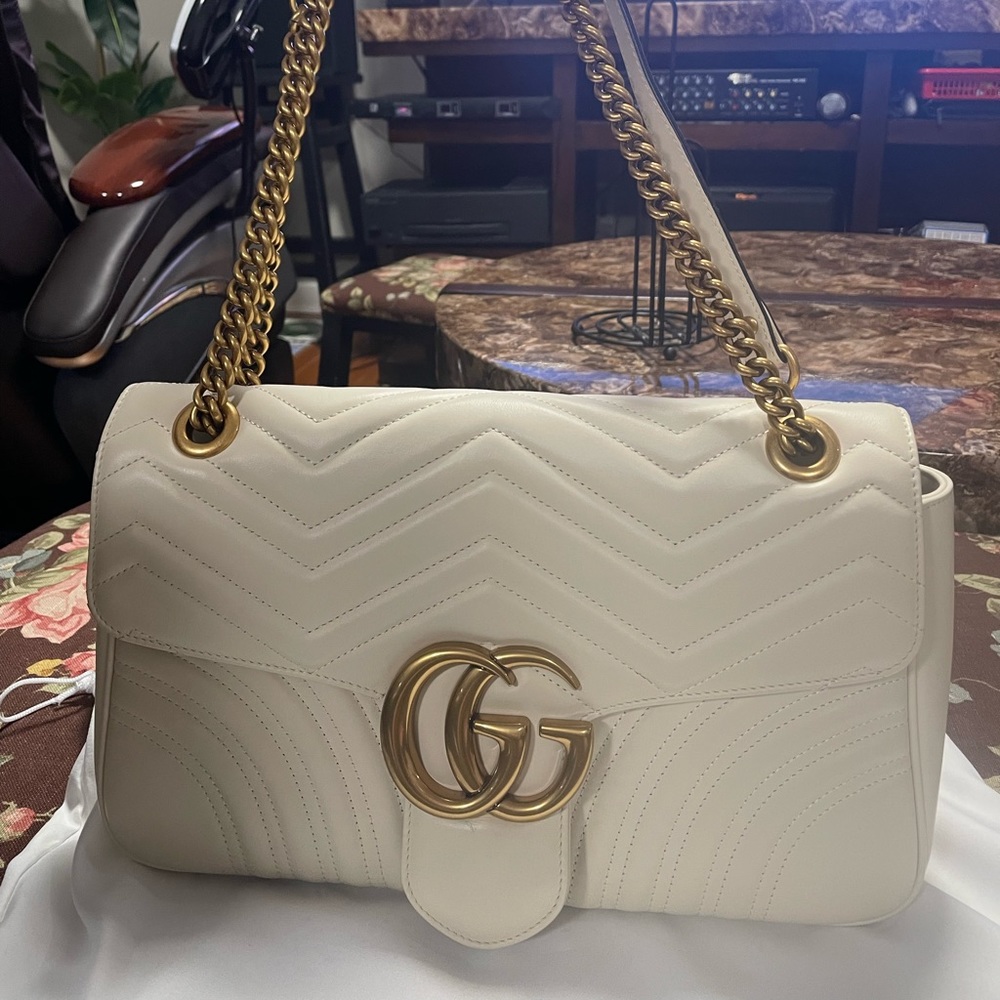GG MARMONT MEDIUM SHOULDER BAG